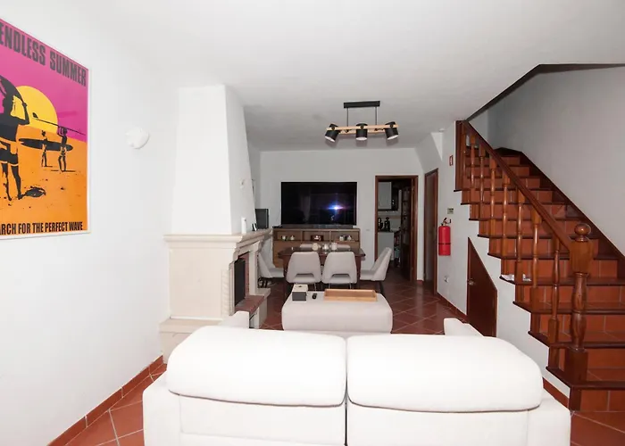 别墅 Vivenda Sol E Mar *